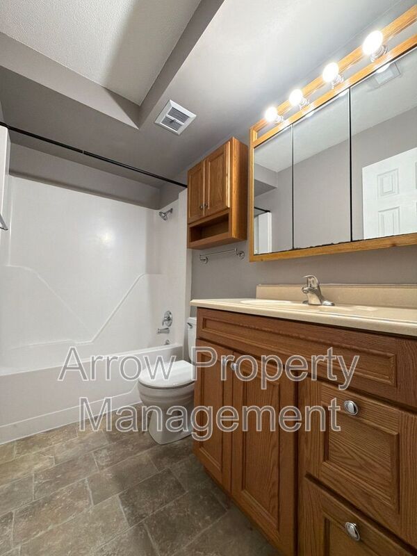 Foto del edificio - 3831 S 46th St