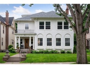 Building Photo - 1625 W 25th St