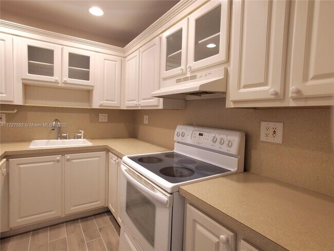 Foto del edificio - 9301 SW 92nd Ave