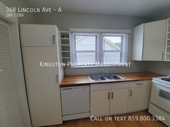 Building Photo - 2 Bedroom 1 Bedroom Now Available!!