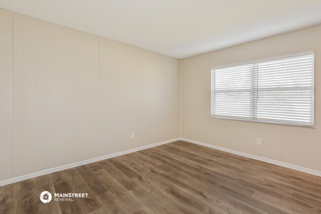 Building Photo - 1021 Giovanni St