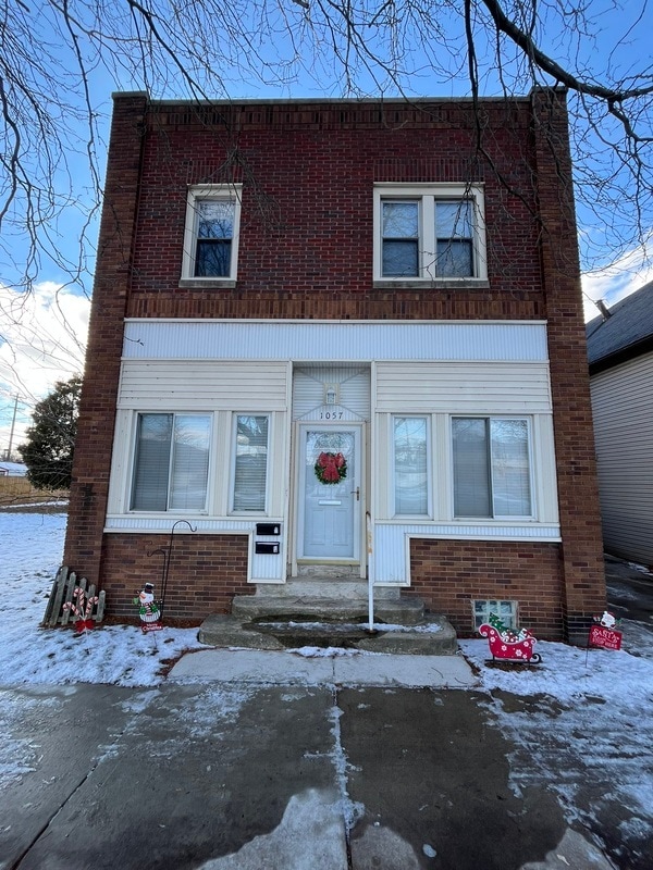 Foto principal - 1057 Eureka Rd