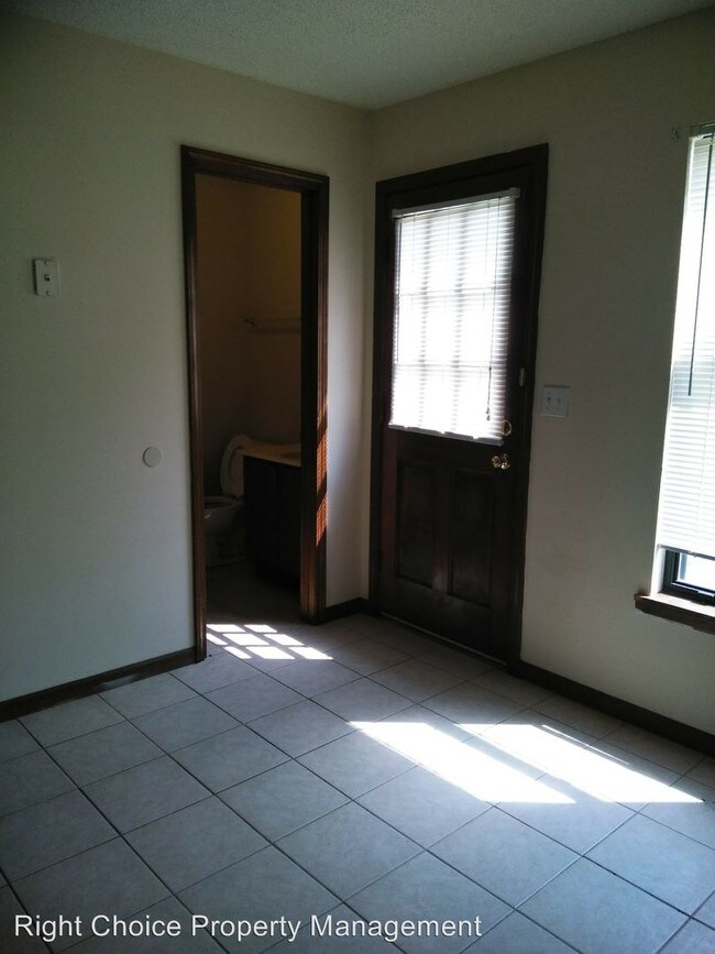 Building Photo - 219 Garrison