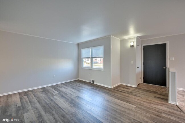 Building Photo - 407 Norman Rd