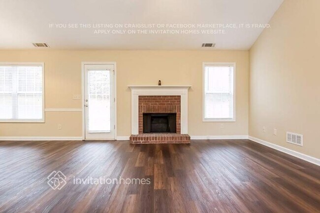 Foto del edificio - 2050 Deer Creek Trail