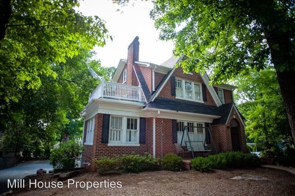 Building Photo - 410 Pittsboro St