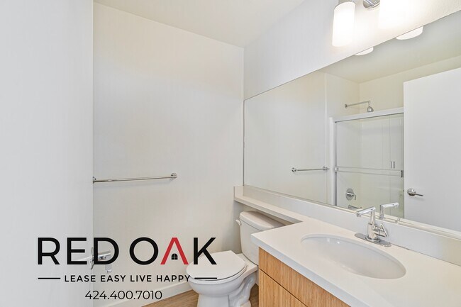 Foto del edificio - ~2 Months FREE~ Stylish Bachelor with Tons...