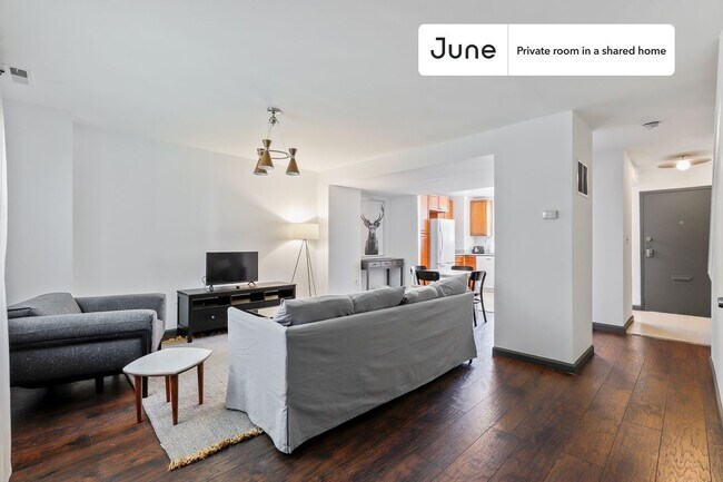 Foto del edificio - Room in Shared 5 bed/2 bath home in Logan Circle