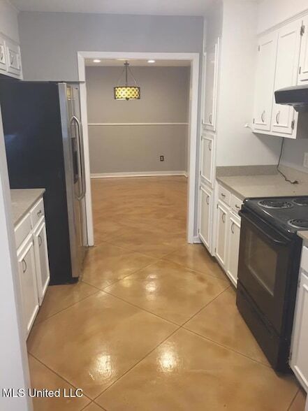 Foto del edificio - 102 Long Meadow Ct