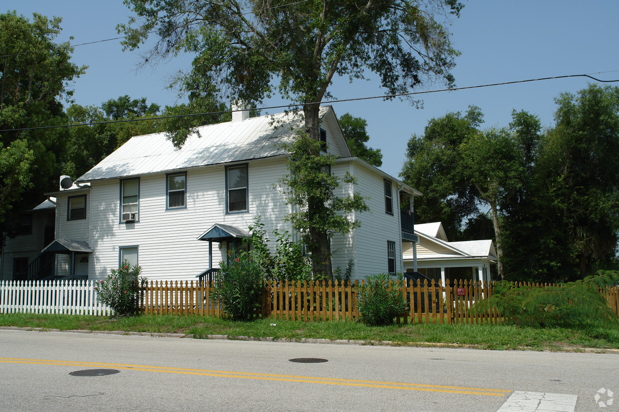 Primary Photo - Deland Apartments