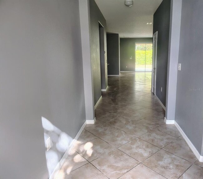 Building Photo - 2288 Grantham Ave