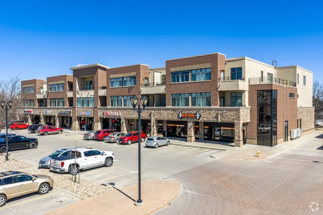 Plaza 50 Apartments