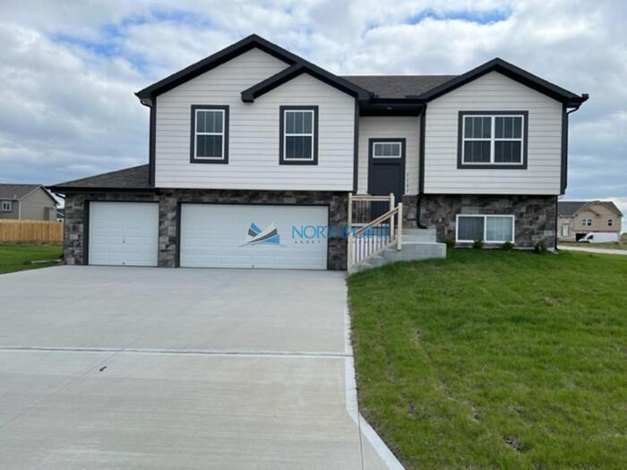 Primary Photo - Coming Soon-Beautiful Home in Quite Neighb...