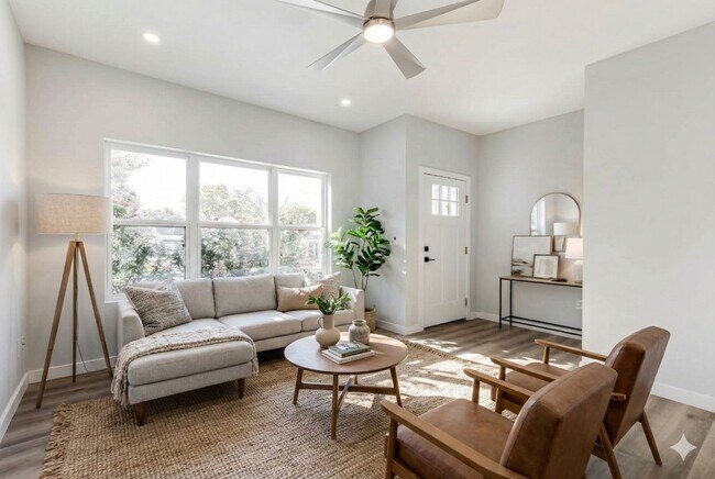 Building Photo - 811 Nevada St