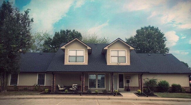 Building Photo - Meadow Lake Apartments