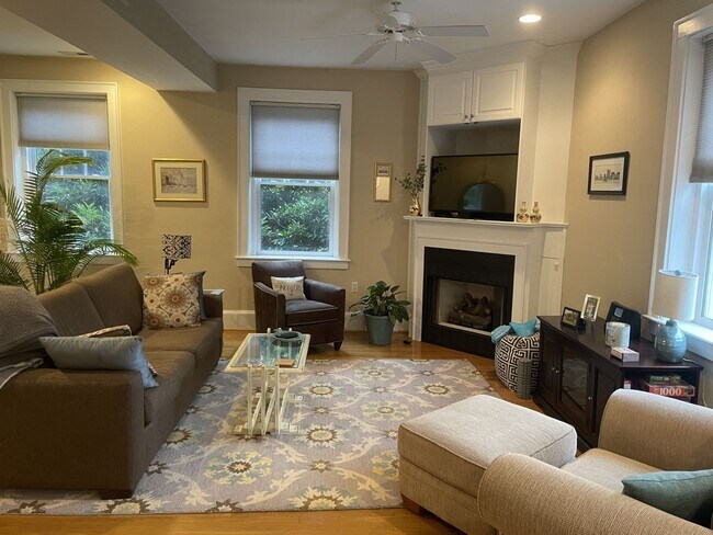 Foto del edificio - 429 W York St