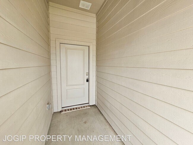 Building Photo - 3 br, 2 bath House - 1313 Blessed Lane