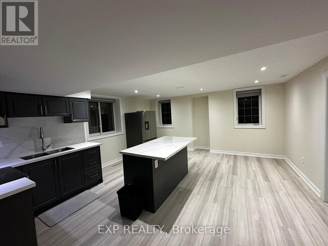 Building Photo - 938 Wrenwood Dr