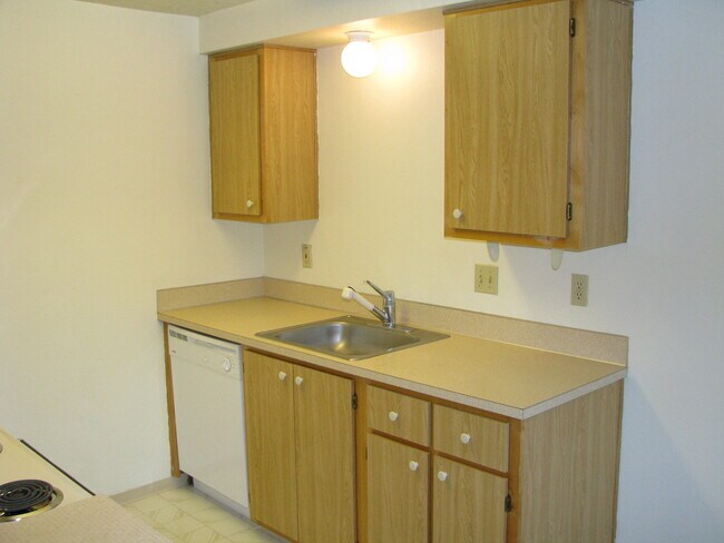 Foto del edificio - Quiet Two Bedroom Apartment in Keizer