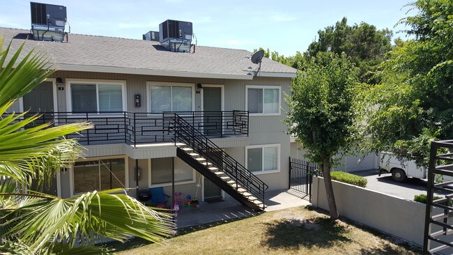 Building Photo - 3118 College Ave