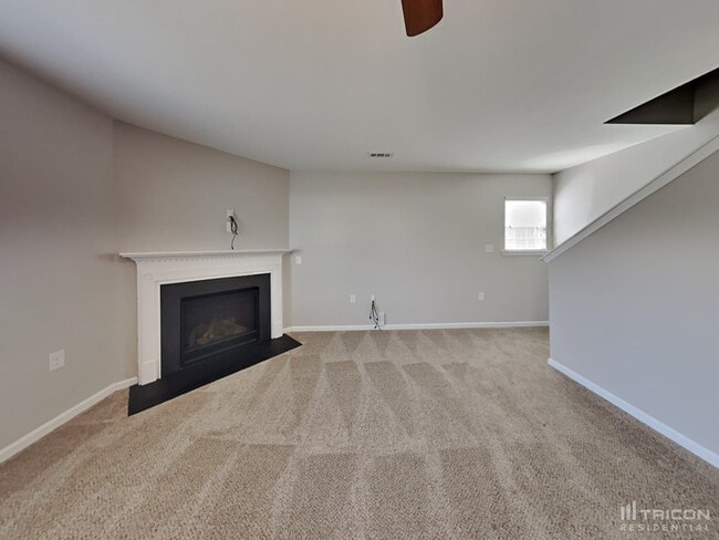Building Photo - 2824 Tall Oaks Dr