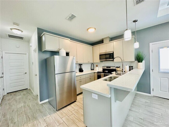 Foto del edificio - 4701 Mulberry Ave
