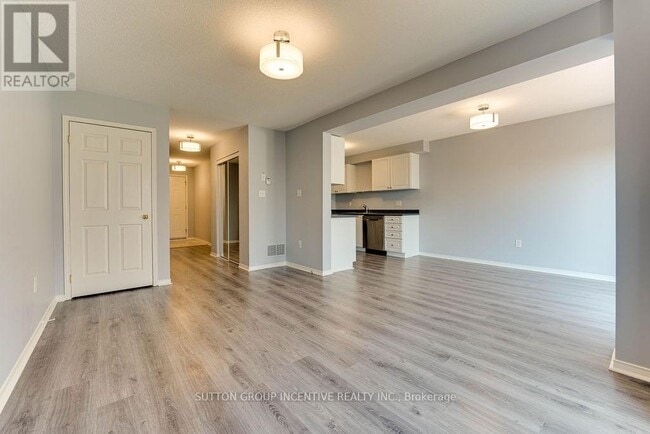 Photo du bâtiment - 144 Southwinds Crescent
