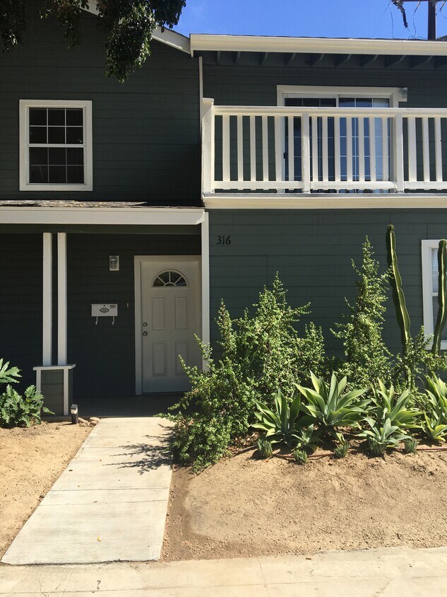 Primary Photo - 316 N Highland Ave
