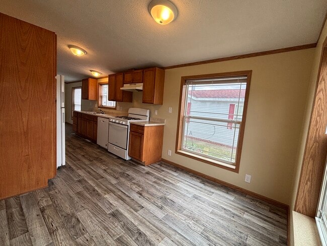 Foto del edificio - 314 Scarlet Oak Ln