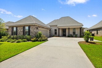 Building Photo - 212 Blaze Blvd