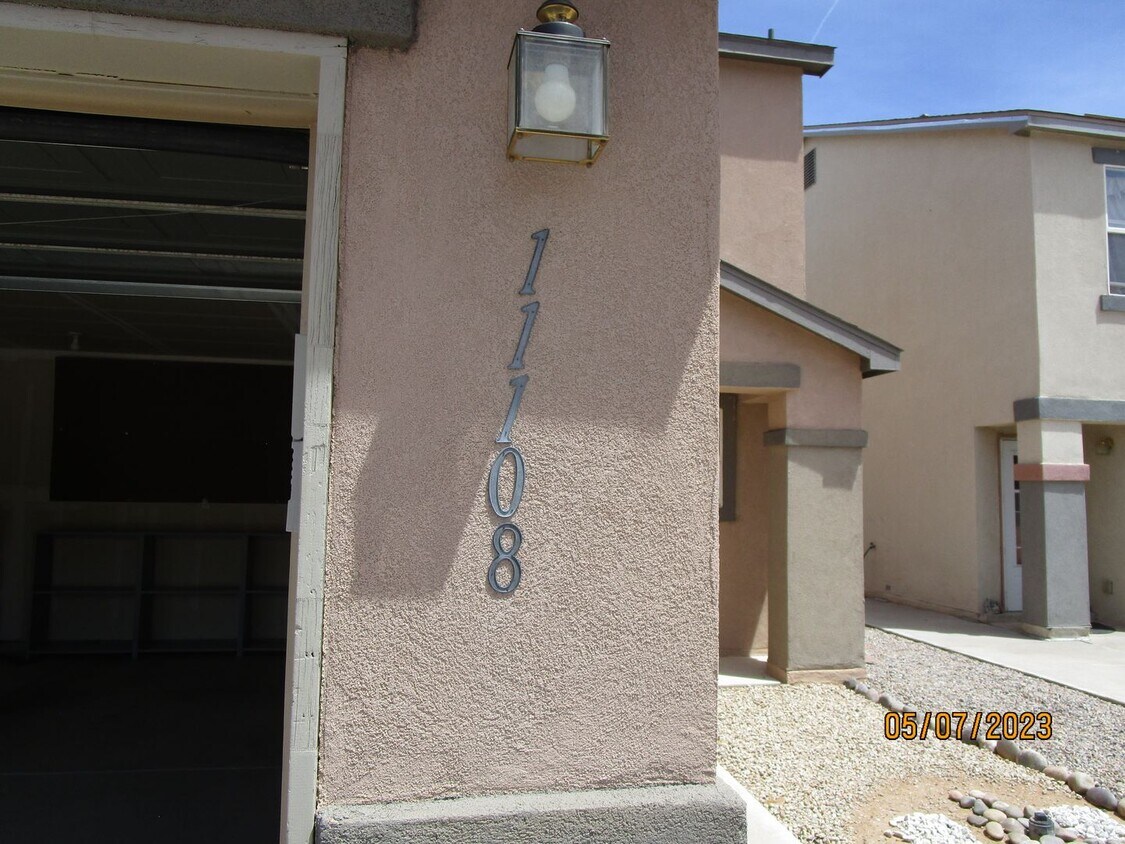 Foto principal - NW Ventana Ranch 3Bedrooms, 2 1/2 Bath, 15...