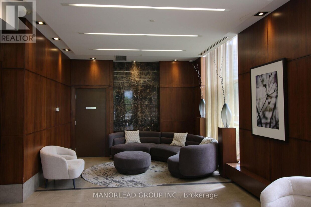 Photo du bâtiment - 2015 Sheppard Ave E
