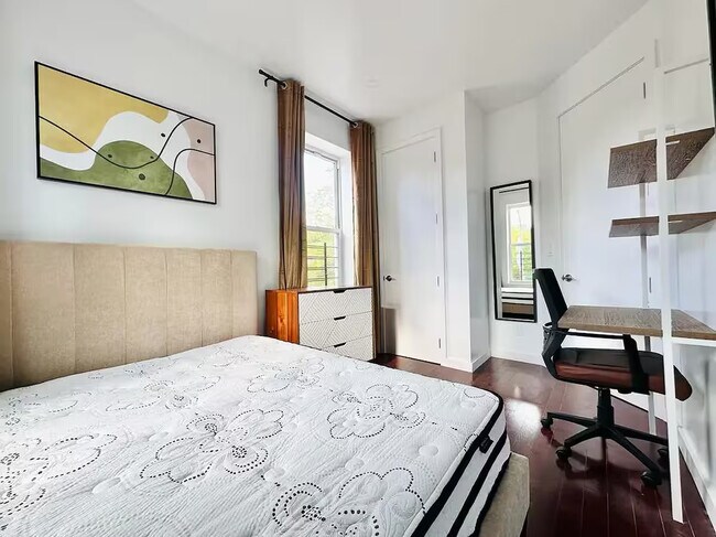 Foto del edificio - Crown Heights Room, HDTV, 24 min to Manhattan #537