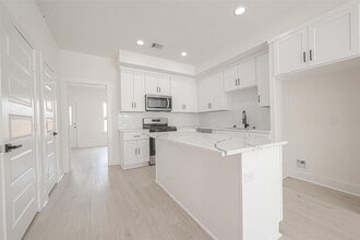 Building Photo - 4135 Mallow St