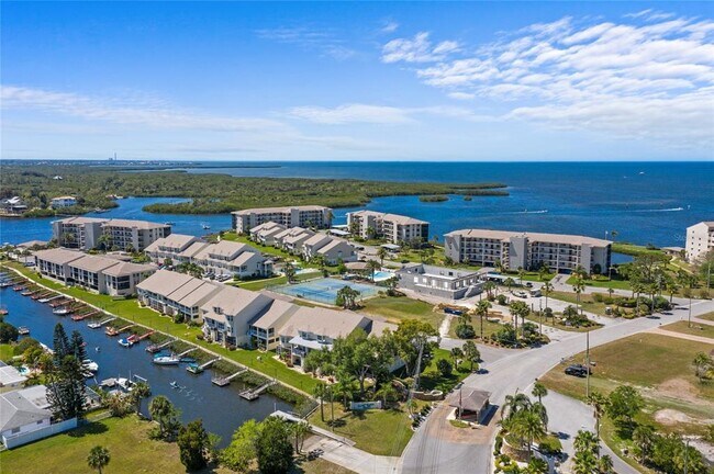 Foto del edificio - 8211 Brent St