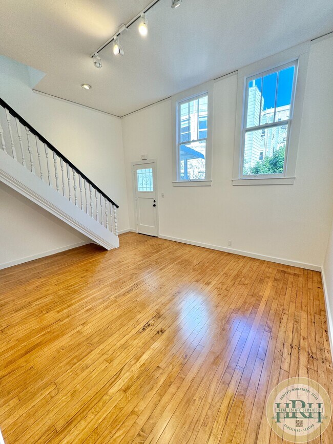 Foto del edificio - 2532 Washington St