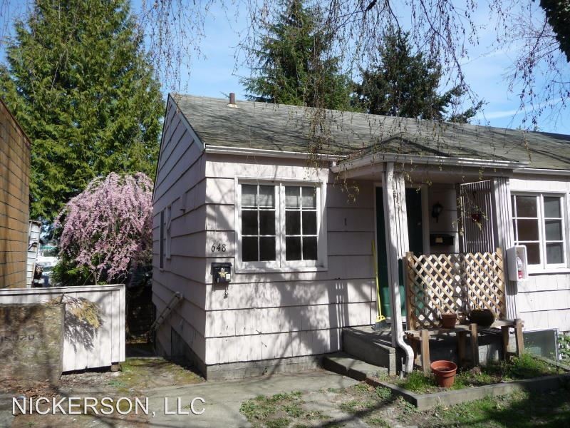 Primary Photo - 646 W Nickerson St