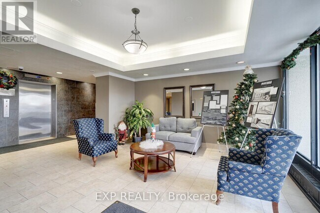 Building Photo - 2900-2900 Battleford Rd