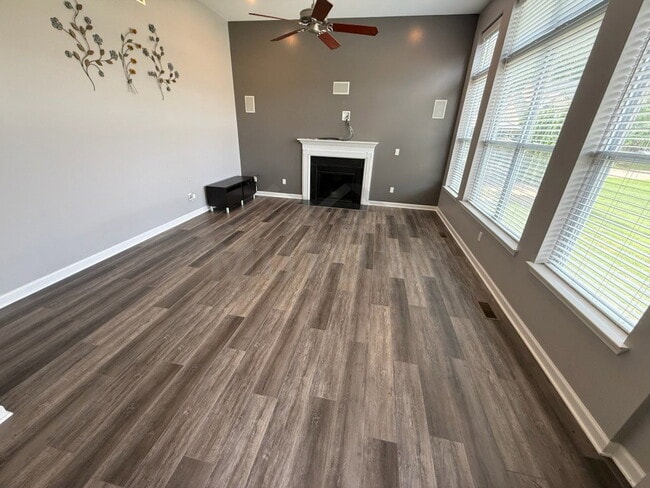 Building Photo - 26993 Maxwell Ct