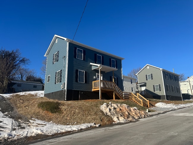 Building Photo - 1209 16th St