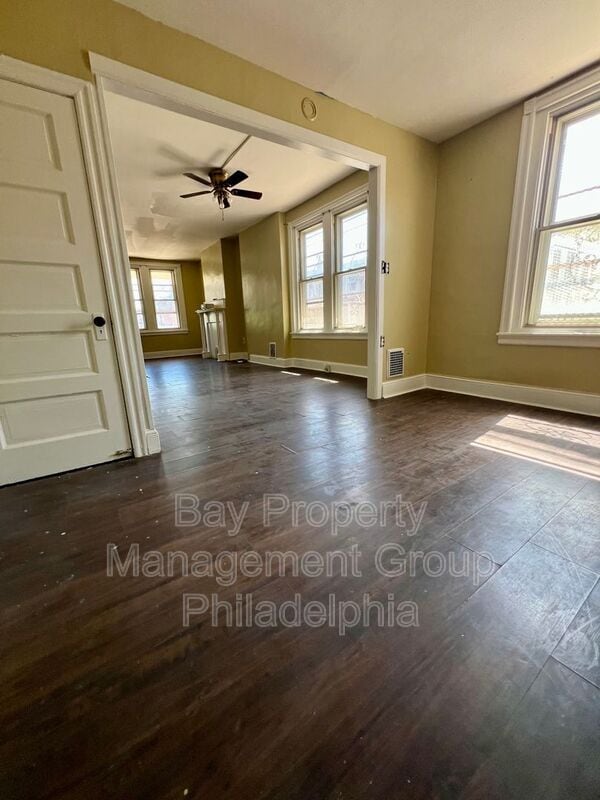 Foto del edificio - 1500 N Frazier St