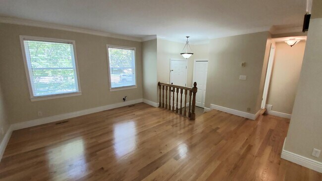 Building Photo - 308 W 4650 N