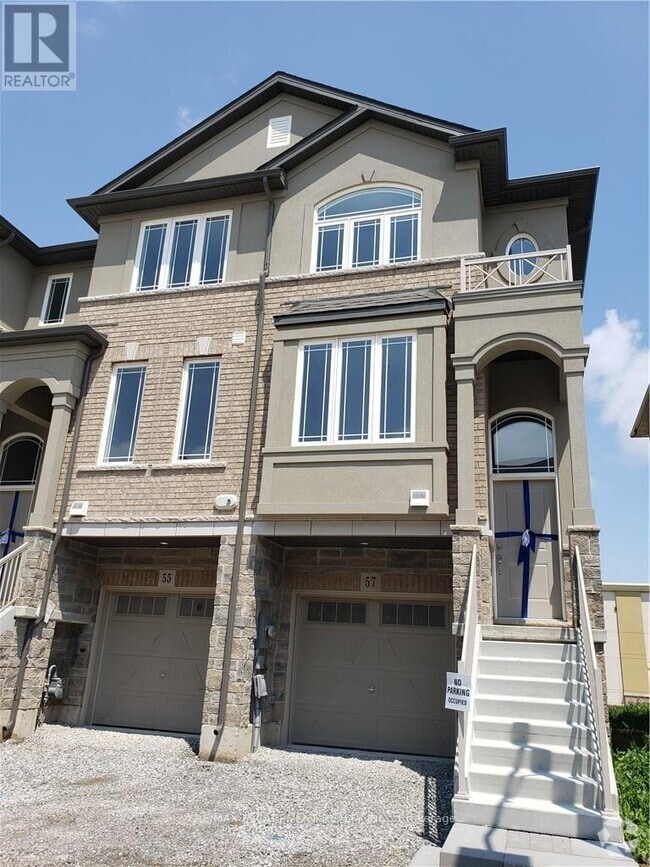 Building Photo - 57 Aquarius Cres