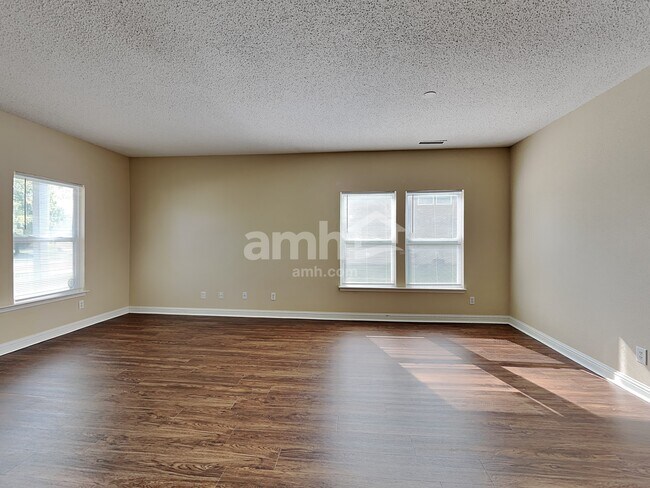 Foto del edificio - 6737 Amber Springs Way