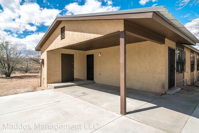 Building Photo - 3 br, 1 bath House - 3317 Condershire Dr SW