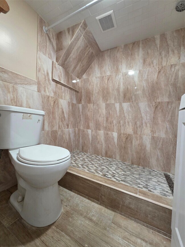Foto del edificio - 84-33 116th St