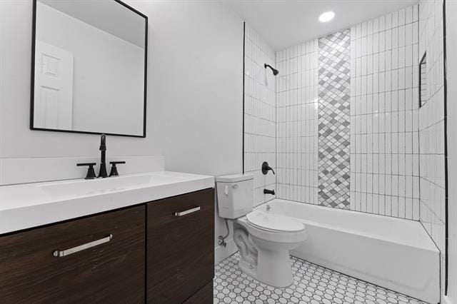 Building Photo - 3806 Castle Hills Dr