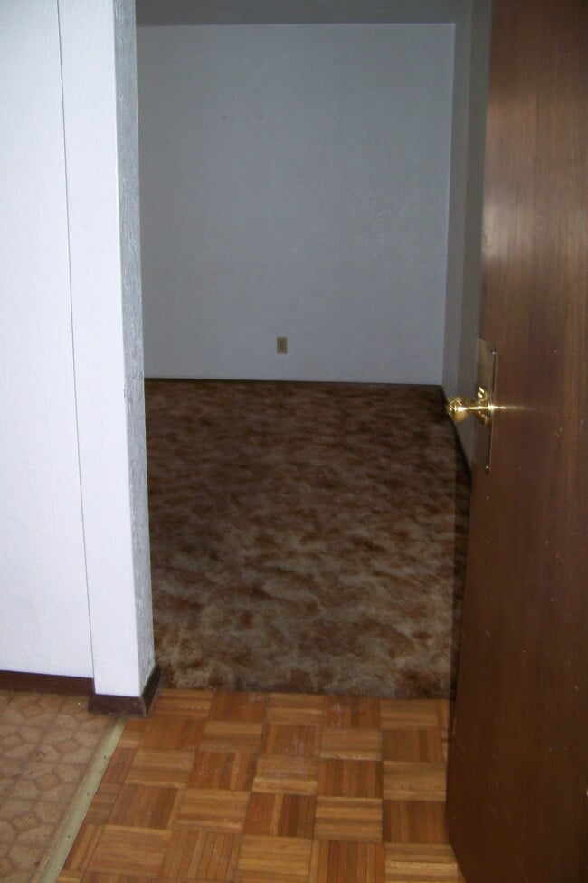 Foto del edificio - 2209 Stoneybrook Rd