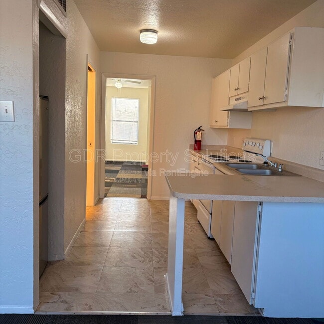 Building Photo - 1100 Coal Ave SW