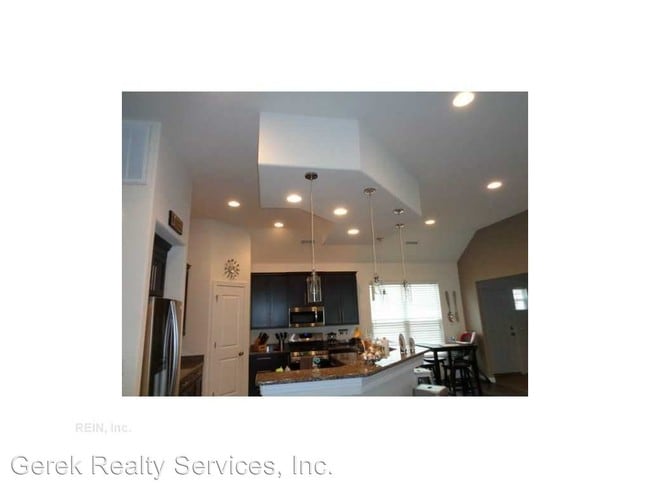 Building Photo - 2212 Martlet Ln